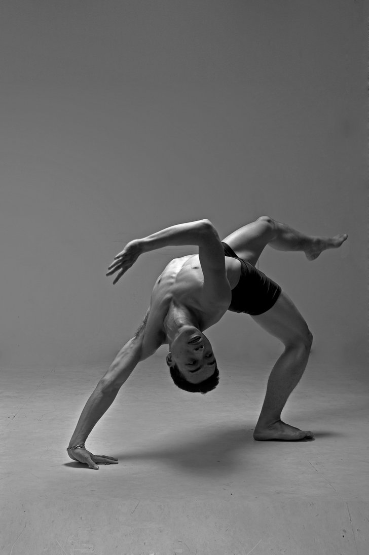 contemporary_dance_by_toloanhhung-d6bxlfj