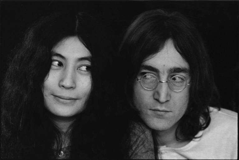 Close-up portrait of Japanese-born artist and musician Yoko Ono and British musican and artist John Lennon (1940 - 1980), December 1968. (Photo by Susan Wood/Getty Images)